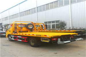 宜秀附近拖车救援搭电